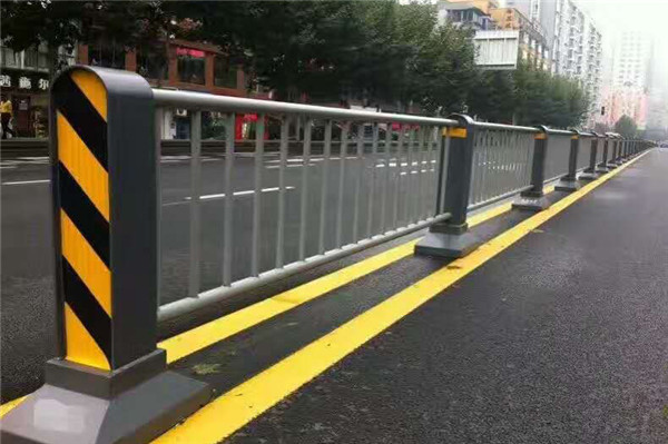 郴州公路防撞护栏